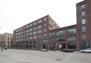 ElseWarehouse in Minneapolis, MN - Building Photo - Building Photo