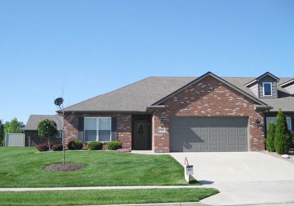 3800 Ivanhoe Blvd in Columbia, MO - Building Photo