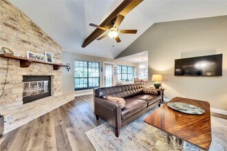 523 Pigeon Forge Rd in Pflugerville, TX - Building Photo - Building Photo