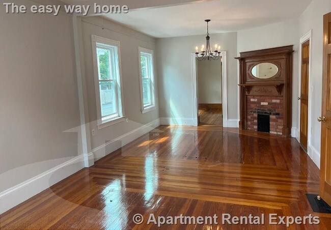 16 Edward Sullivan Rd