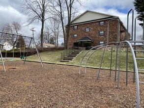 Landmark Apartments in Derry in Derry, NH - Building Photo - Building Photo