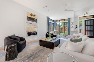 2314 Kirby St in Dallas, TX - Building Photo - Building Photo