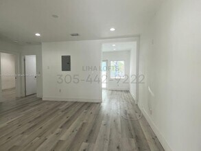 1650 SW 3rd St in Miami, FL - Building Photo - Building Photo