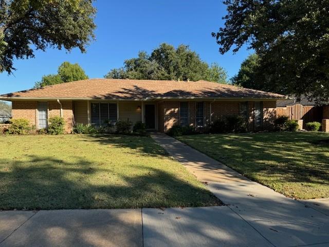 2733 S Colfax Cir in Plano, TX - Building Photo