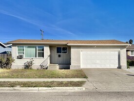 3481 Apollo St in San Diego, CA - Building Photo