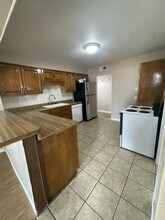 8415 Menaul Blvd NE in Albuquerque, NM - Building Photo - Building Photo