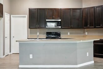 6735 Crescent Creek Ln in Katy, TX - Building Photo - Building Photo