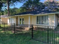 3519 Balboa Cir in Montgomery, TX - Foto de edificio - Building Photo