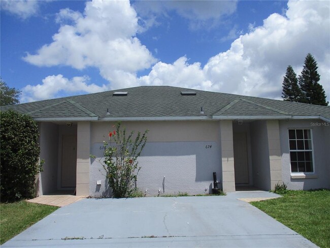 676 Royalty Ct in Poinciana, FL - Building Photo - Building Photo