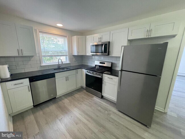 9317 Torresdale Ave photo'