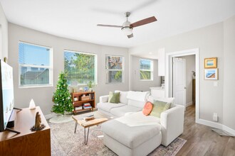 933 21st St in San Diego, CA - Building Photo - Building Photo