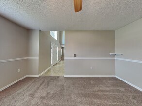 8799 Oxfordshire Ave E in Jacksonville, FL - Building Photo - Building Photo