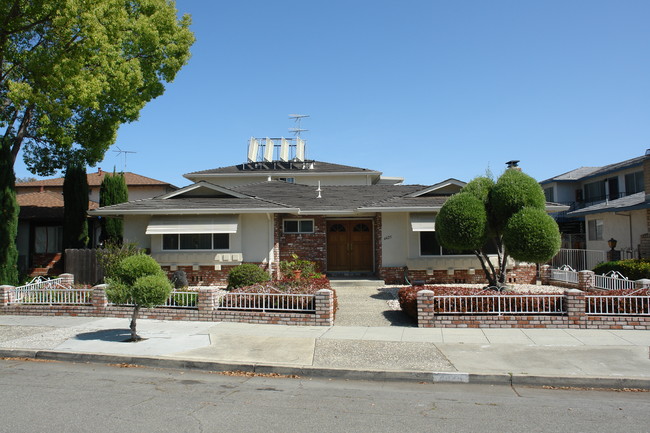 4425 Blackford Ave in San Jose, CA - Foto de edificio - Building Photo