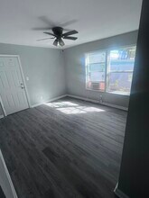 1302 Shore Acres Dr in Mobile, AL - Building Photo - Building Photo