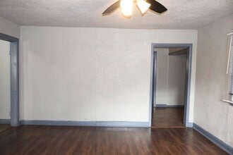 4609 Dabney St in Houston, TX - Building Photo - Building Photo