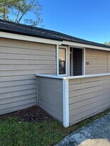8340 Westover Ct in Jacksonville, FL - Building Photo