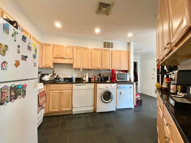 100 Riverway, Unit 4