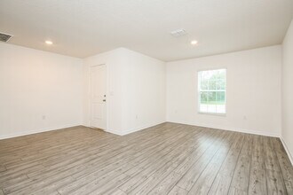 1628 Tench Ct in Poinciana, FL - Building Photo - Building Photo