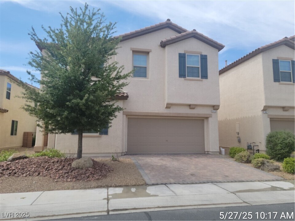 343 Botanic Gardens Dr in Las Vegas, NV - Foto de edificio