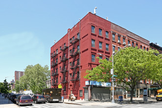 2260 Adam Clayton Powell Jr Blvd in New York, NY - Foto de edificio - Building Photo