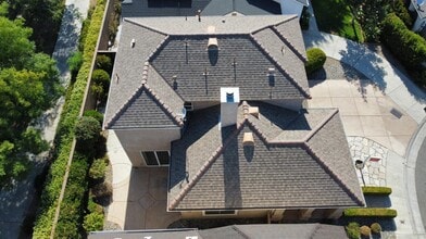 92 W Barcelona Ln in Clovis, CA - Foto de edificio - Building Photo
