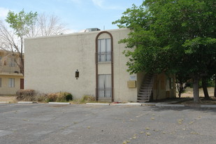 3346-3355 Sylvia Ave in Las Vegas, NV - Building Photo - Building Photo