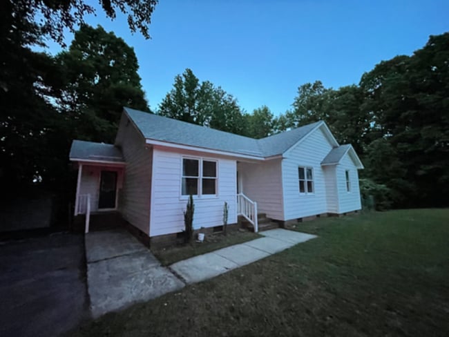 property at 421 Danielle Dr