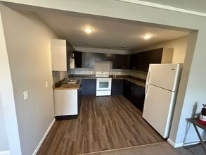 106 9th St in Ogden, KS - Building Photo - Building Photo