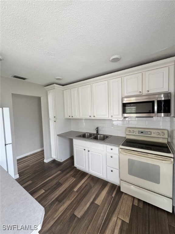 42 Temple Ct in Lehigh Acres, FL - Building Photo - Building Photo