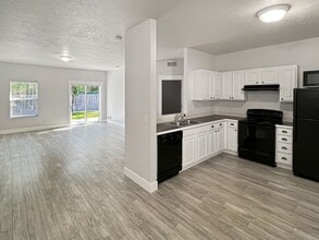 1691 E Daulby St in Meridian, ID - Building Photo - Building Photo