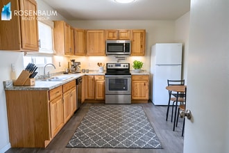 3055 N Corrine Dr, Unit b in Prescott Valley, AZ - Building Photo - Building Photo