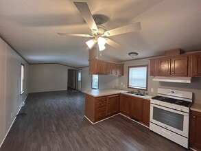 17 Deer Run Pky in Elkton, MD - Building Photo - Building Photo