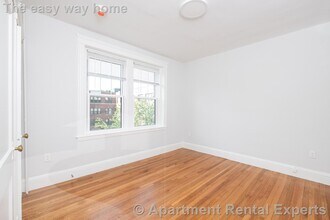 19 Forest St in Cambridge, MA - Building Photo - Building Photo