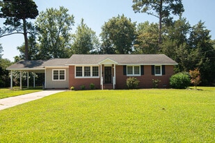 707 Christine Ave in Jacksonville, NC - Building Photo