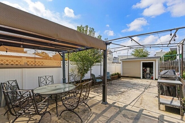 98 Bergen Ave in Kearny, NJ - Building Photo - Building Photo