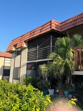 6530 W 27th Ave in Hialeah, FL - Building Photo - Building Photo