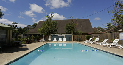 Jefferson Arms in Baton Rouge, LA - Building Photo - Building Photo