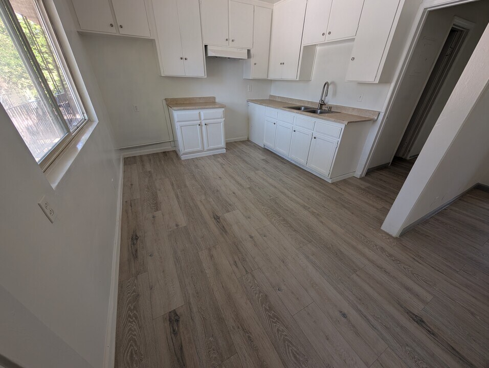 15308 Orange Ave, Unit 1 in Paramount, CA - Building Photo