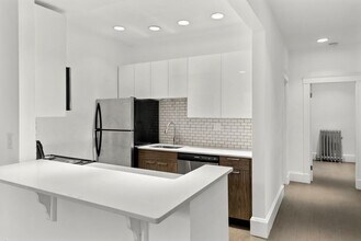 51-55 Queensberry Street in Boston, MA - Building Photo - Interior Photo