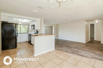 4248 Raccoon Loop in New Port Richey, FL - Building Photo - Building Photo