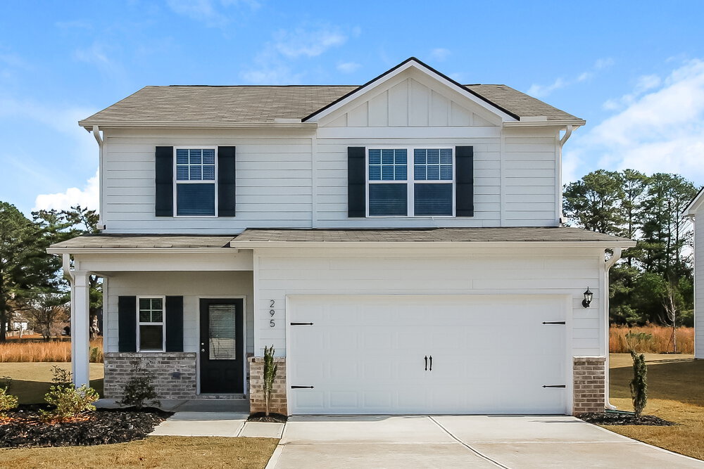 295 Limestone Cir in Conyers, GA - Foto de edificio