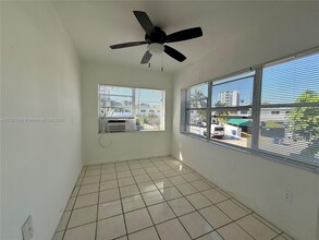 7271 Gary Ave in Miami Beach, FL - Foto de edificio - Building Photo