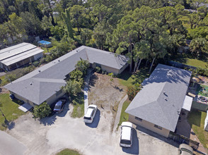 Island Gateway Properties in Ft. Myers, FL - Building Photo - Other