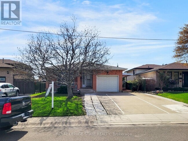 property at 216 Ravenbury Dr