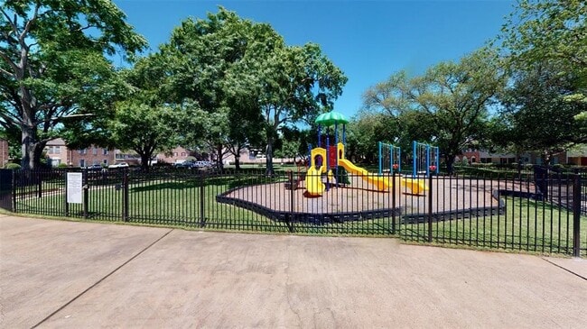 property at 2121 Winrock Blvd