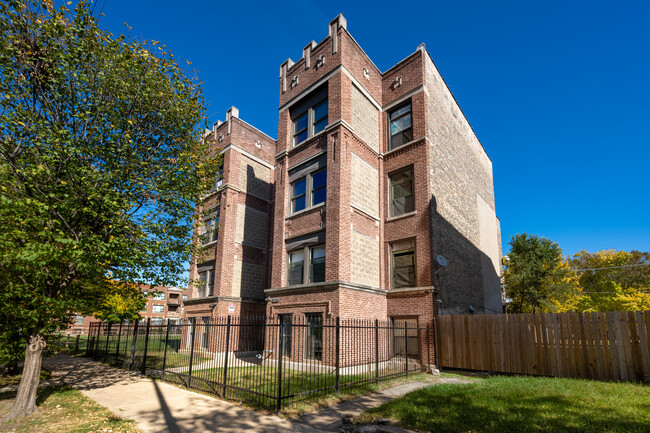 5715-17 S Indiana Ave in Chicago, IL - Foto de edificio - Building Photo