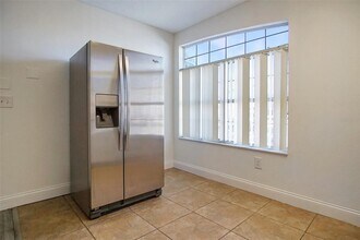 526 Caribbean Dr in Davenport, FL - Building Photo - Building Photo