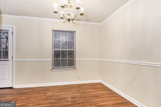 2585 Lake Royale Dr in Riverdale, GA - Building Photo - Building Photo