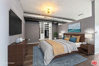 1111 S Grand Ave in Los Angeles, CA - Foto de edificio - Building Photo