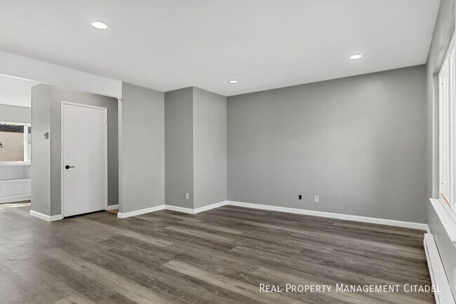 11104 Grant Way in Stanton, CA - Building Photo - Building Photo